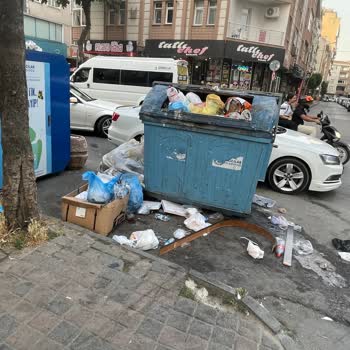 Bağcılar Belediyesi'nde Çöp Sorunu Ve Koku Şikayeti