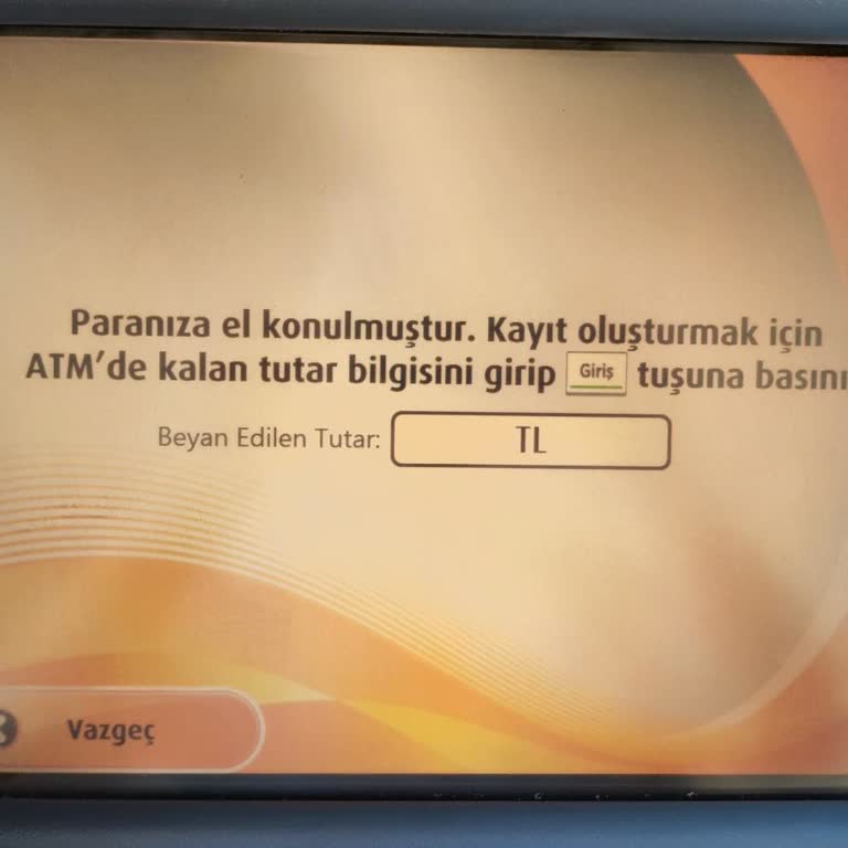 VakıfBank ATM Parama El Koydu, 20 Günden Önce Vermiyorlar