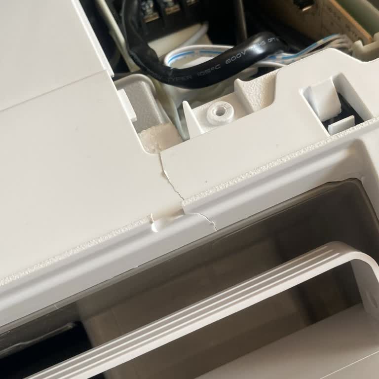 Kırık Gelen Baymak Klima