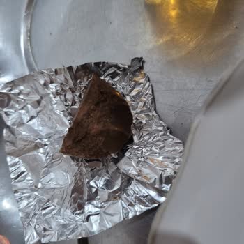 BİM Çikolata İçi Bos Çıkıyor