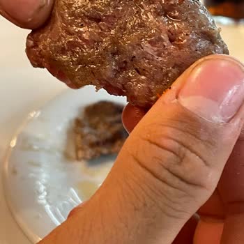 Köfteci Yusuf Köfte Çiğ Geldi