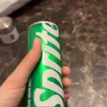Sprite Kapağı Kapalı Boş Kutu!