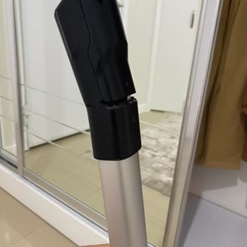 PHILIPS Ev Aletleri Philips Dikey Süpürge Plastik Aksam Kısmı Kırıldı