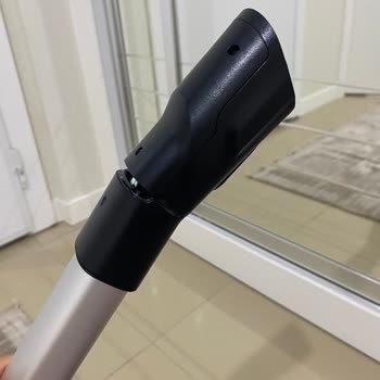 PHILIPS Ev Aletleri Philips Dikey Süpürge Plastik Aksam Kısmı Kırıldı