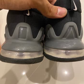 Nike Kusurlu Ayakkabısını İade Almıyor