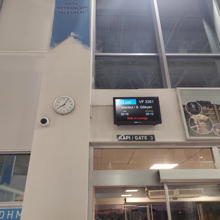 AJet (Anadolu Jet) Açıklama Yapmadan Geç Kalkış