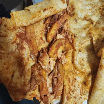 Beysos Dönerin İçinde Döner Olmaması