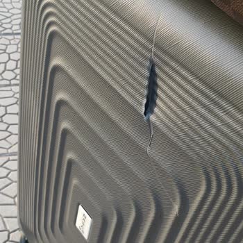 Pamukkale Turizm Pamukkale Firması Yeni Aldığım Bavulumu Kırmış.