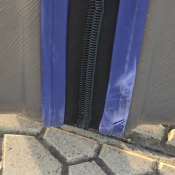 Pamukkale Turizm Pamukkale Firması Yeni Aldığım Bavulumu Kırmış.