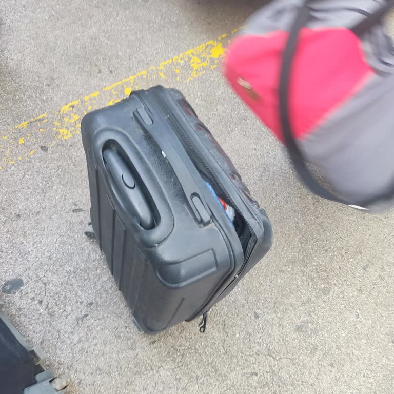 Özkaymak Turizm Muavin Ve Valiz Sorunu!