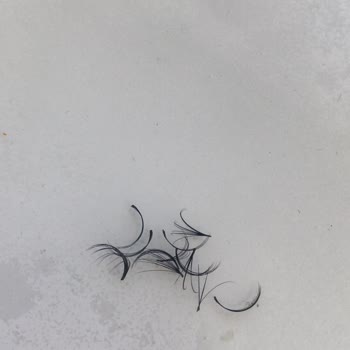 Yeliz Yılmaz Güzellik Merkezi İpek Kirpik Mağduriyeti!