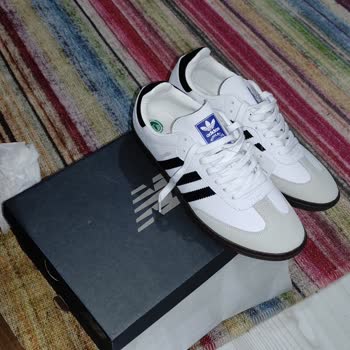 Dailyshopistanbul Resmen Çakma Ayakkabı Gönderdi