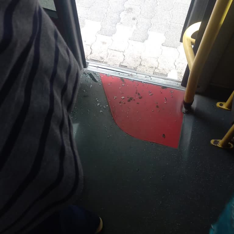 Lüleburgaz Belediyesi Tehlikeli Minibüs Kullanımı!