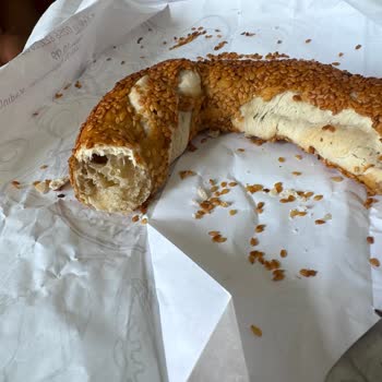 Simit Dünyası Neyle Yapıldığı Belli Olmayan Simidi