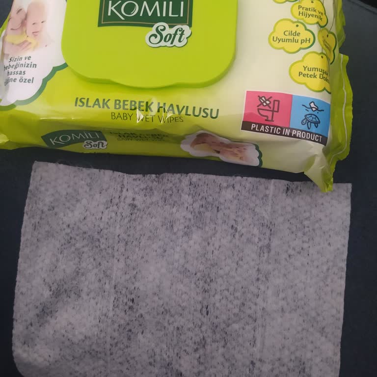 Komili Kişisel Bakım Komili Islak Bebek Havlusu Diye Satılan Islak Mendil.
