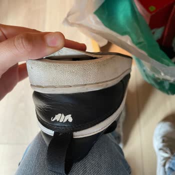 Nike Schuhe Probleme mit Qualität und Kundenservice - Unzufriedenheit mit Diachman