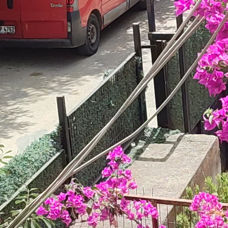 Gebze Belediyesi Bu Sıcakta Balkon Pencere Açamıyoruz Toz Yuvasına Döndü Evlerimiz!