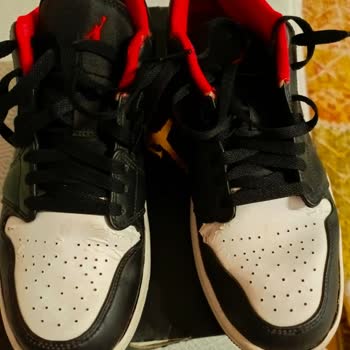 Edirne Sneaks Up Mağazası