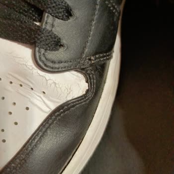 Edirne Sneaks Up Mağazası