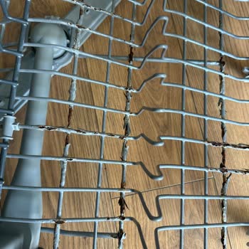 Arçelik Bulaşık Makinesi Sepetinde Paslanma