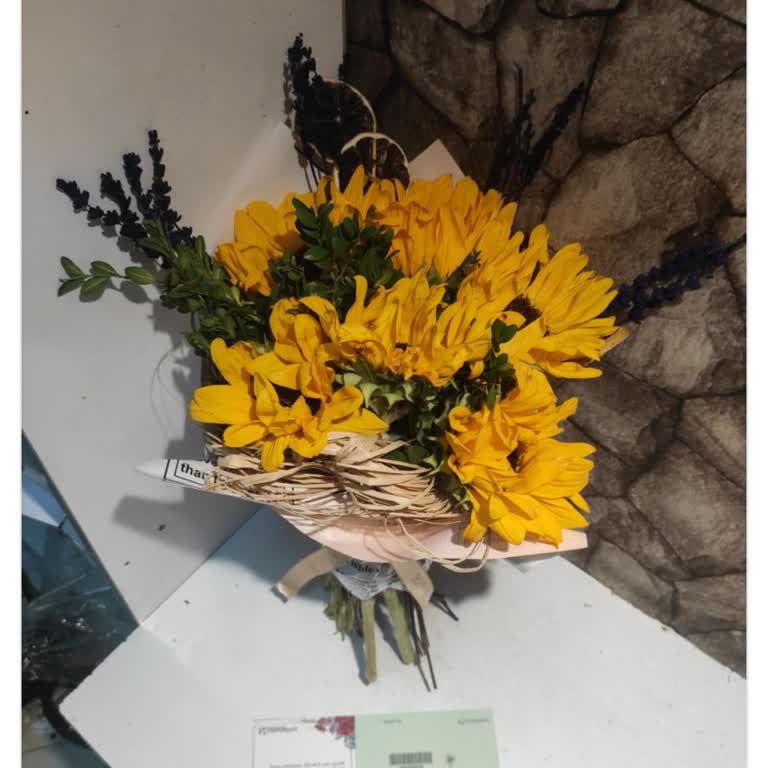 Çiçek Sepeti Solmuş Çiçek Gönderiyor