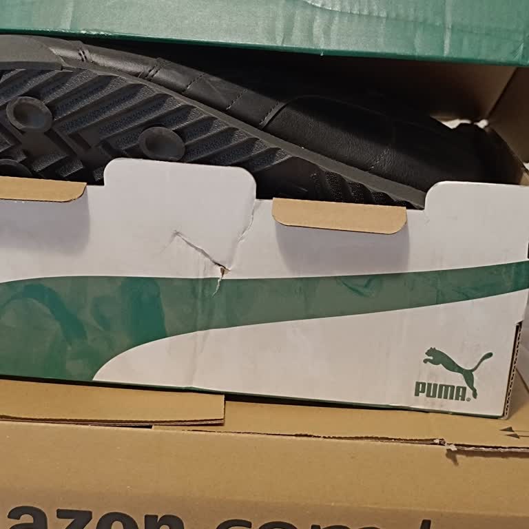 Amazondan Aldığım Ayakkabılar Toz İçinde Geldi.