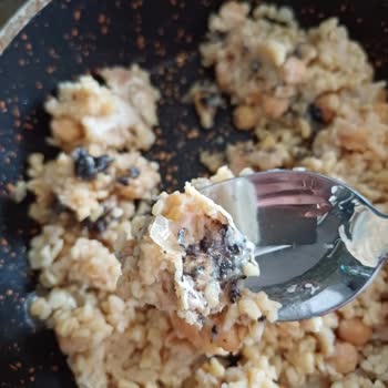 Tat Gıda Tat Marka Yemek Bozuk Çıktı