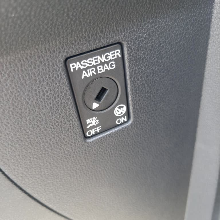 Skoda Octavia Hava Yastığı Off Konumunda