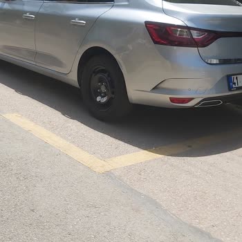 Renault Ernaz Oto Kusurlu Araç Sattı Arkasında Durmuyor.