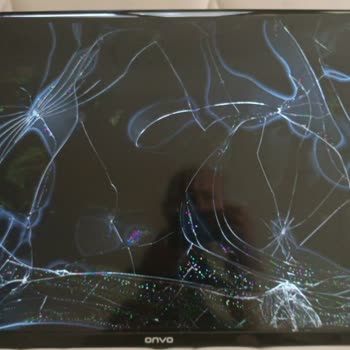 Sürat Kargo Kırılabilir Yazılıp Haritaya Çevrilen Televizyon