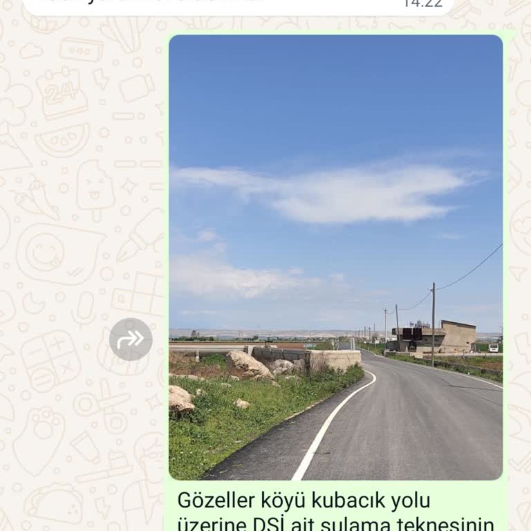 DSİ (Devlet Su İşleri) Sulama Teknesini Yol Ortasında Kaldırması