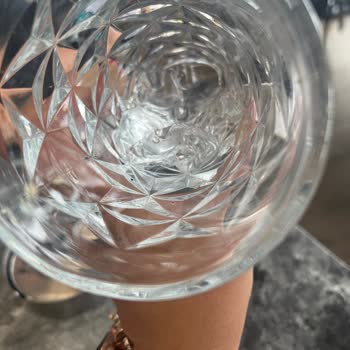 Uzay Pastanesi Şikayeti Kirli Bar