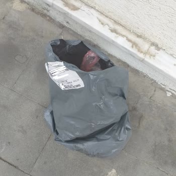 Sürat Kargo İle Gönderilen Paket Pert Oldu, Ürünler Ortada Yok!