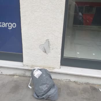 Sürat Kargo İle Gönderilen Paket Pert Oldu, Ürünler Ortada Yok!