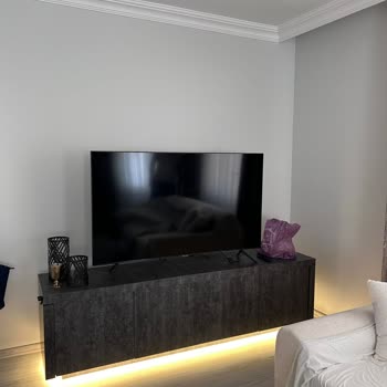 Samsung AU7000 Kutudan Çerçevesi Kırık Çıktı.