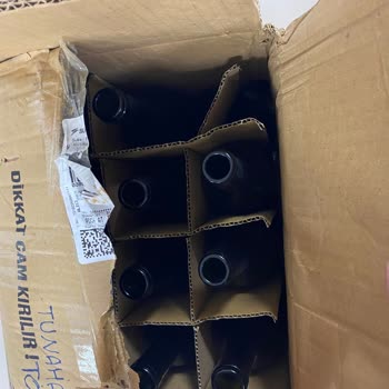 Kumbaraavm.com Özensiz Paketlenen Şişeler.