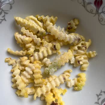 Feast Dondurulmuş Patates Paketinden Çıkanlar