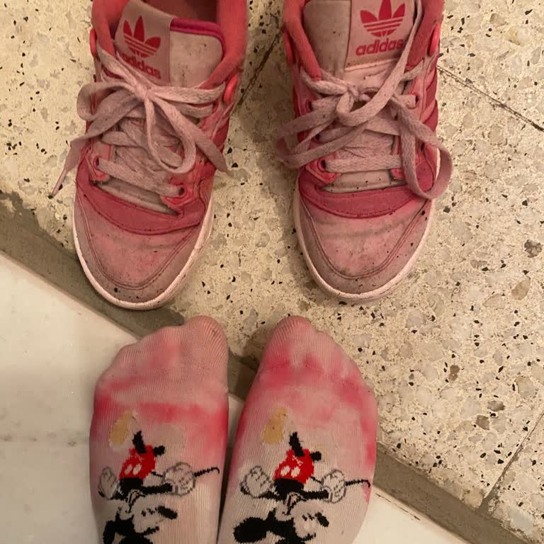 Sahte Adidas Marka Ürününün Arkasında Durmuyor