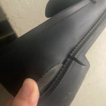 İnna Butik Ayakkabı Tabanı Yırtıldı