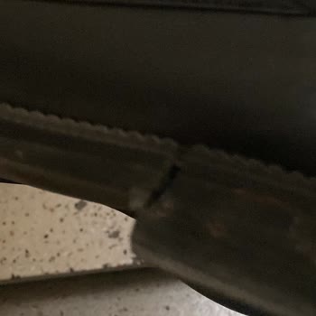 İnna Butik Ayakkabı Tabanı Yırtıldı