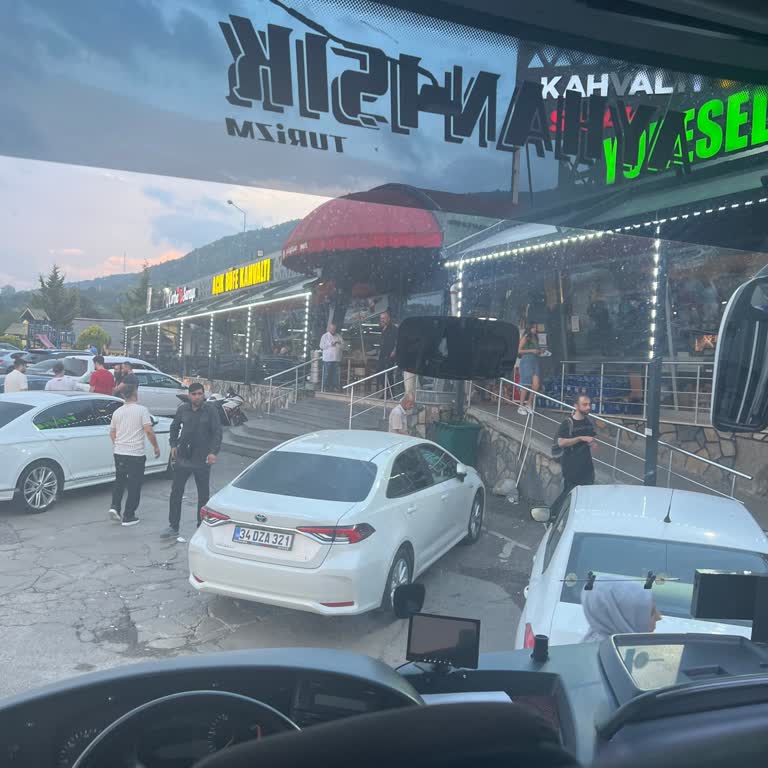 VİB Turizm: Geç Gelen Araç Ve Anlamsız Mola Sorunu