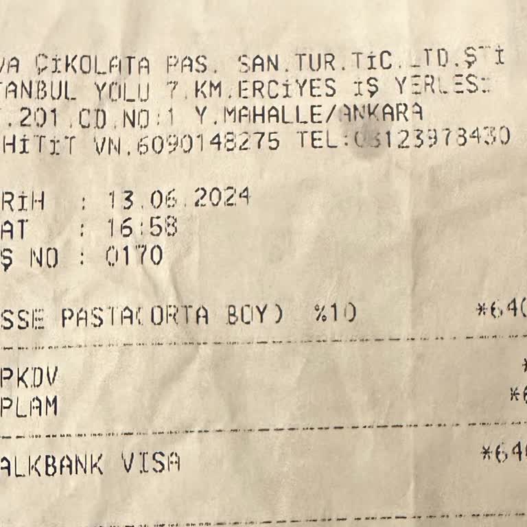 Liva Pastanesi (livashop.com) Bayat Yaş Pasta İkram Eden Ev Sahibi Olarak Misafirlere Mahcup Olduk