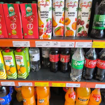 Tarım Kredi Kooperatif Market Yerli Market Duyarsız Çalışan