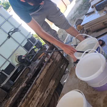 Dazkırı Belediyesi Susuzlukla Terbiye Vermeye Çalışıyorlar