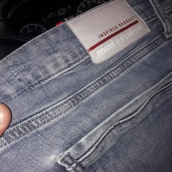 Mavi Marka Pantolonlardaki 1 Sene Sonra Kendiliğinden Çatlama