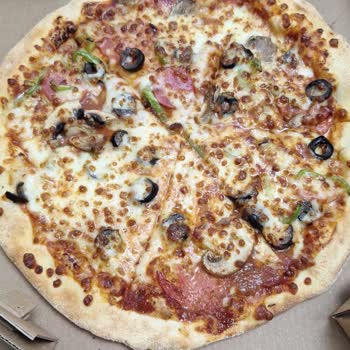 Domino's Pizzadan Hayal Kırıklığı: Yanlış Ve Biçimsiz Sipariş