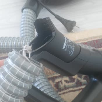 Fakir Ev Aletleri Elektrikli Süpürge Parçaları Kırılıyor Ve Çıkıyor Yerlerinden