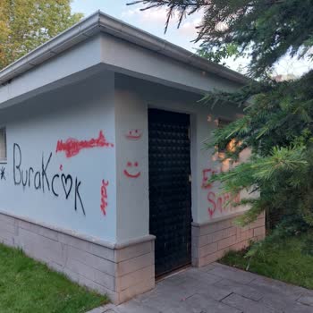 Gölbaşı Belediyesi Ankara Gölbaşı Mevlana Parkı İçerisinde Bulunan Tuvaletlerin Açılması