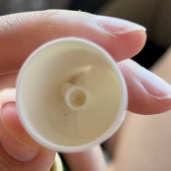 Dr. Thomson Naso Spray Siyah Parçalar Var