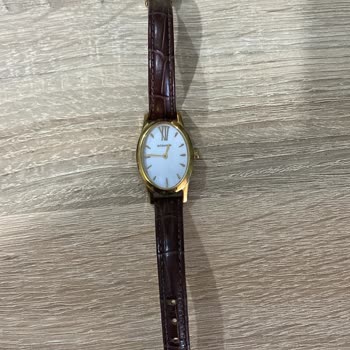 Pırlant Mağazası Pazar Malı Gibi Kordon Göndermişler 2.800 ₺ Aldığım Saate Yakışmadı.